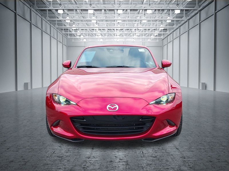 Used 2022 Red Mazda Grand Touring image 5
