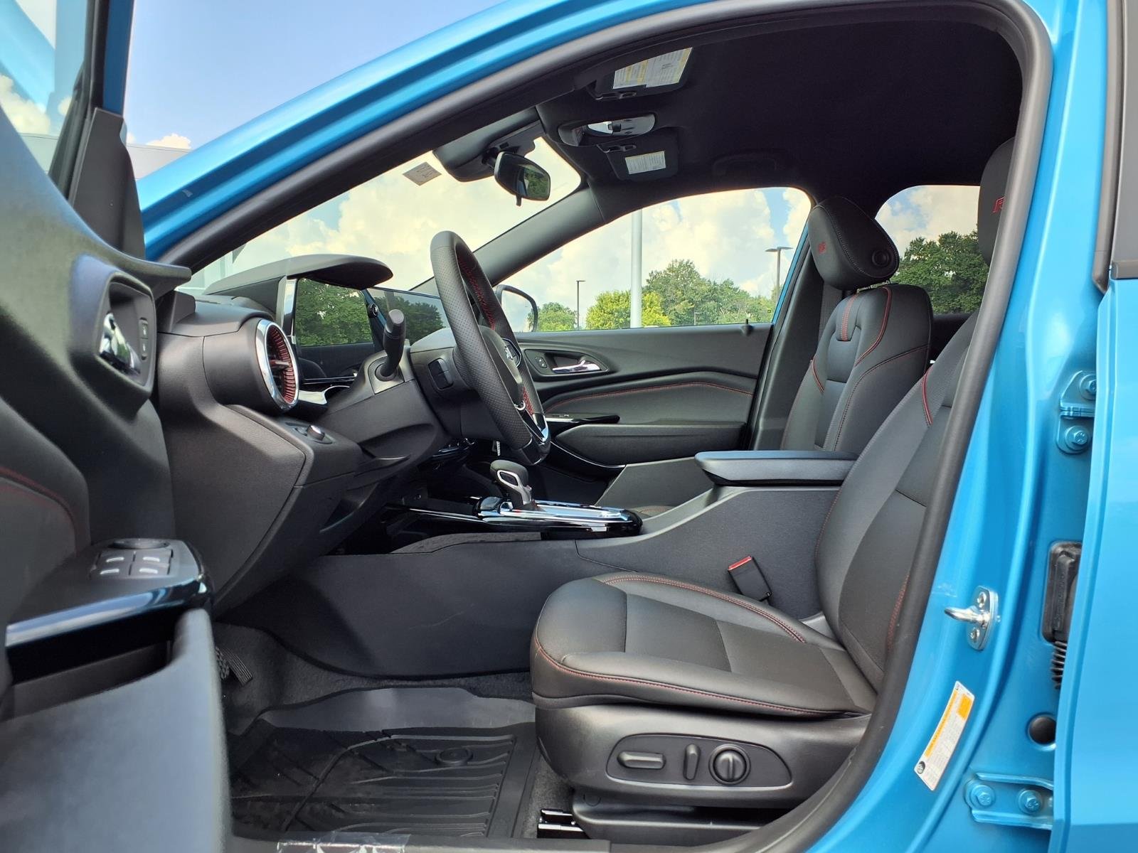 2026 Chevrolet Trax RS - Photo 16