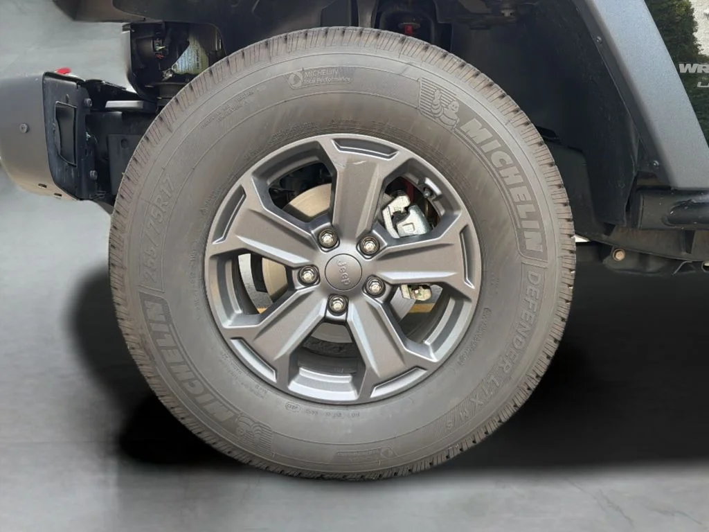 Used 2018 Black Jeep Unlimited Rubicon image 16