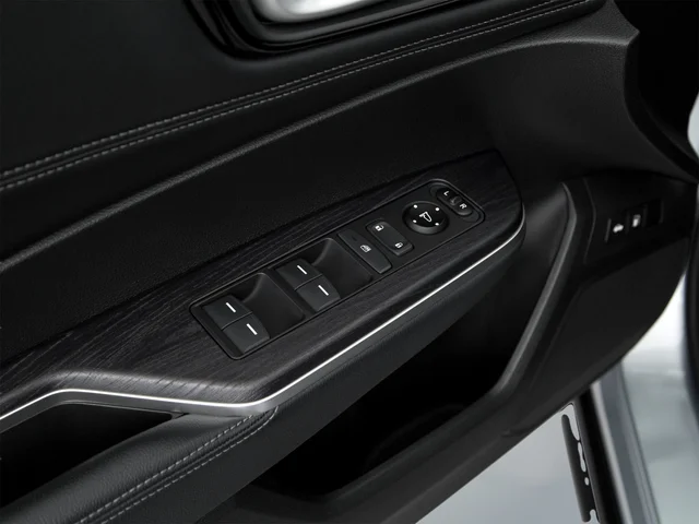 Used 2018 Silver Honda Base image 13