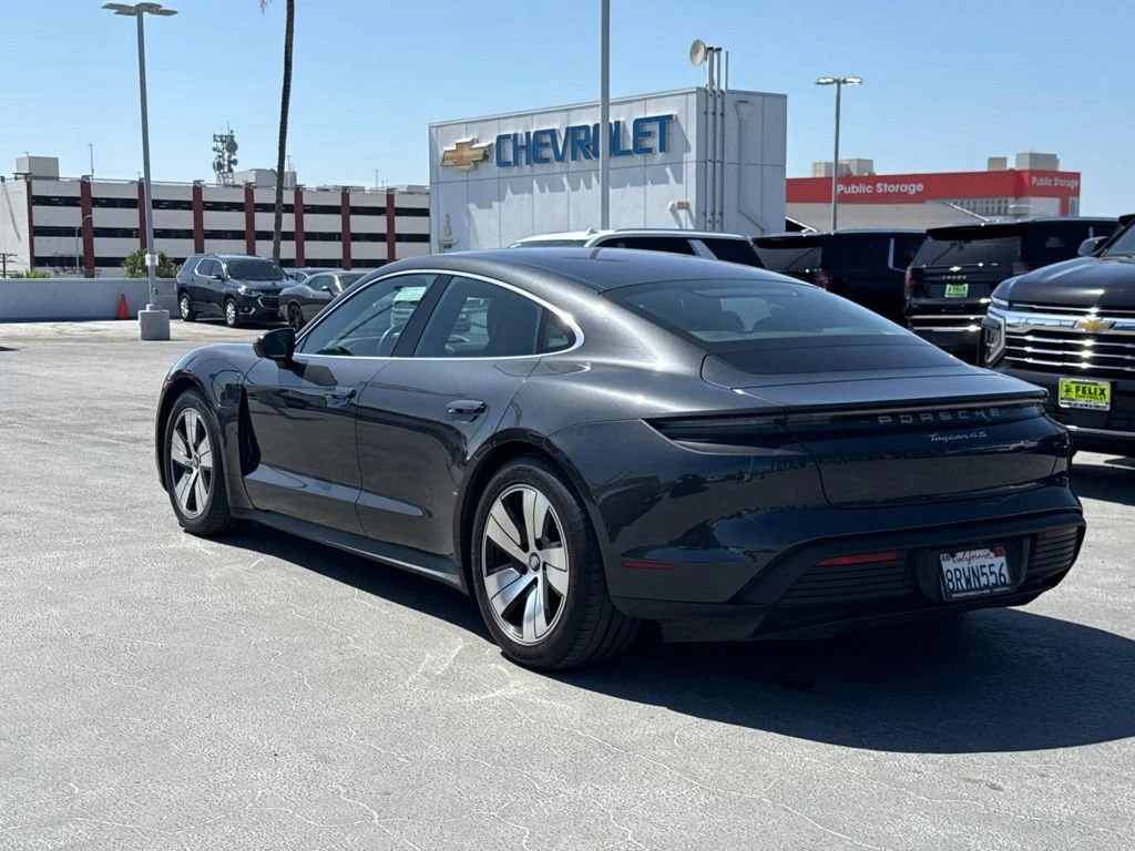Used 2020  Porsche 4S image 7