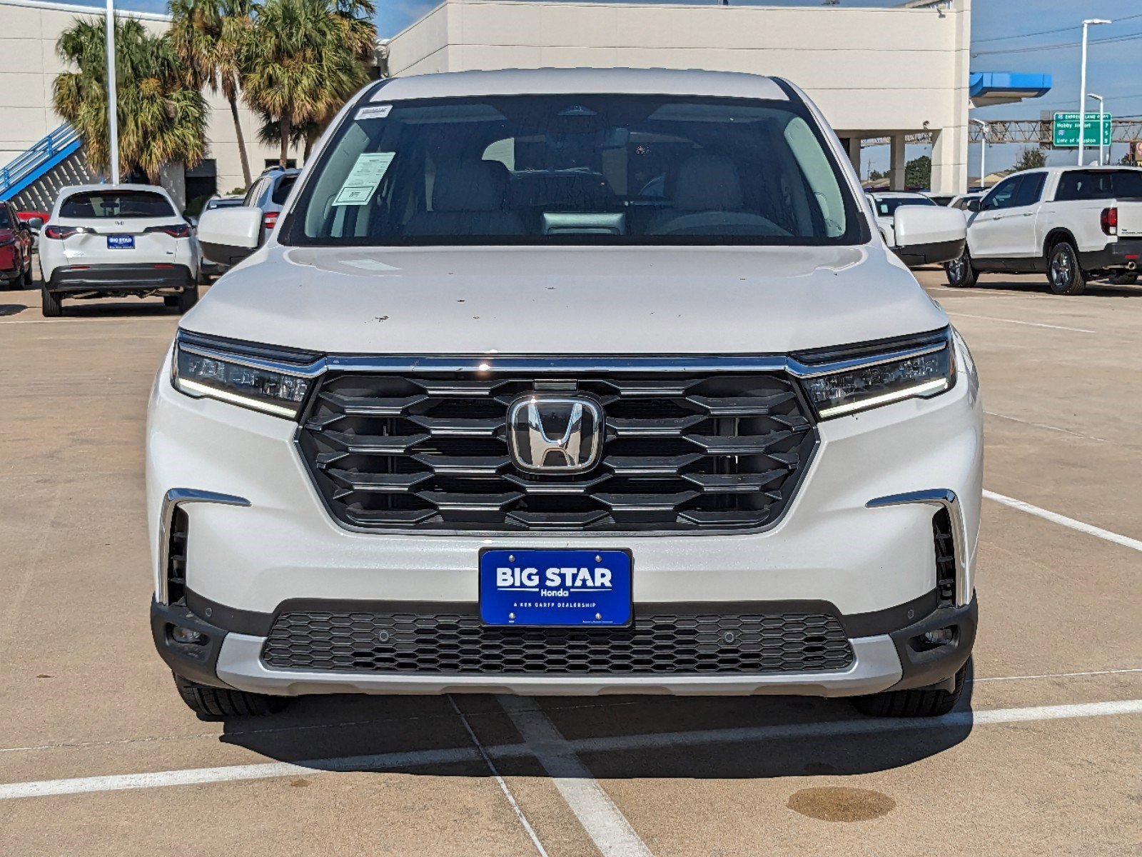 2025 Honda Pilot EX-L - Photo 9