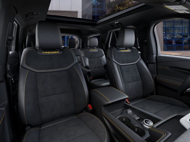 New 2027 Star White Metallic Tri-Coat Ford Tremor® image 10