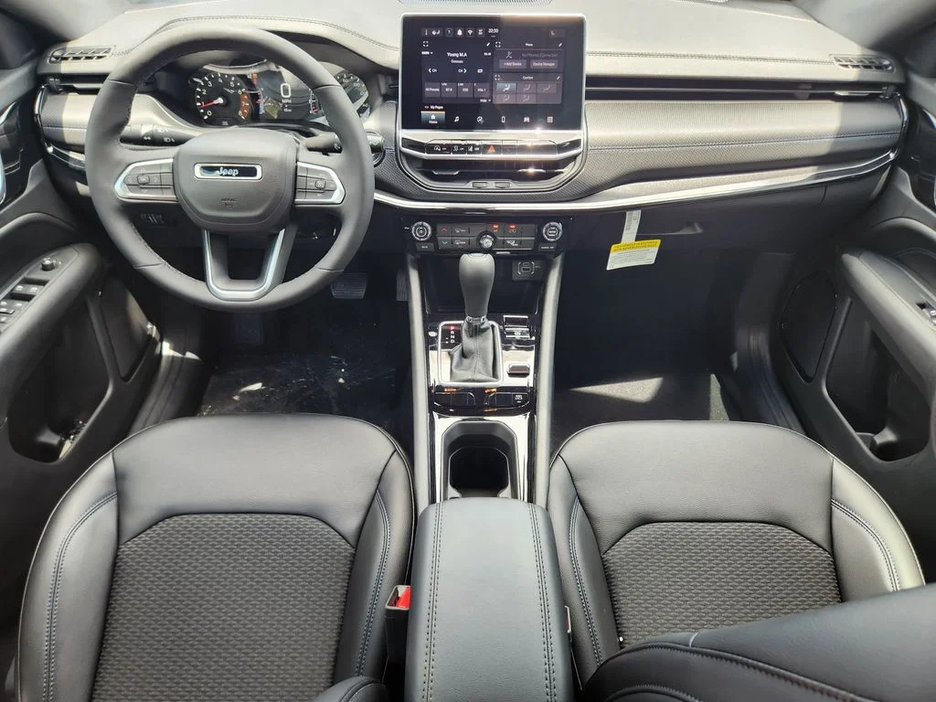 New 2026 Fathom Blue Pearl Coat Jeep Latitude image 18