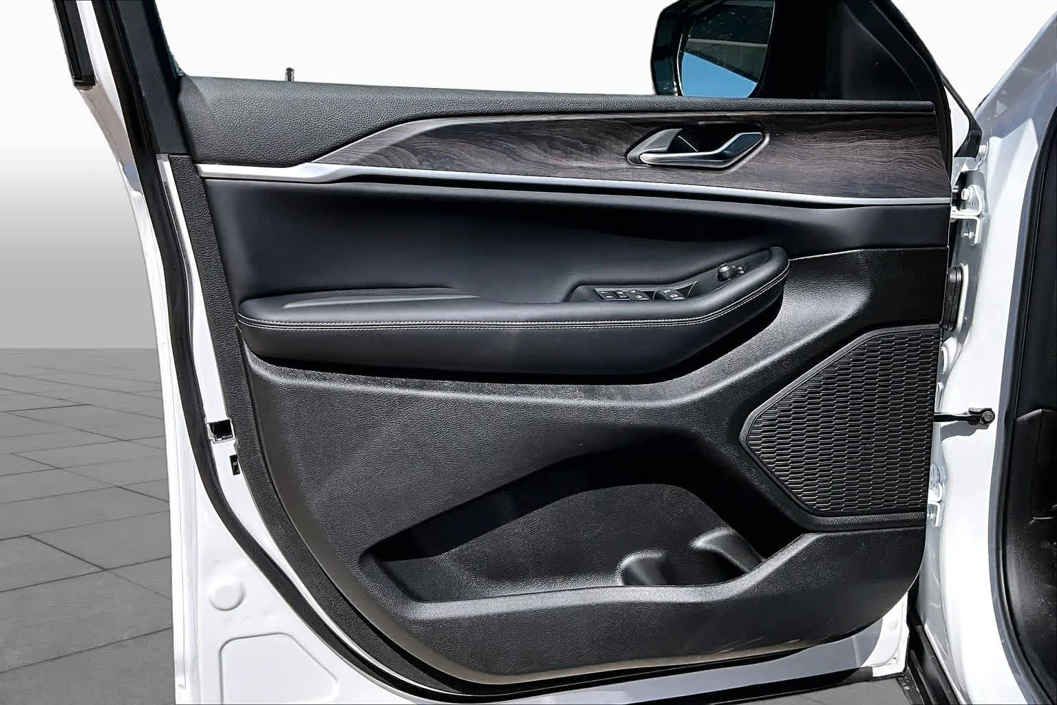 2026 Jeep Grand Cherokee Laredo - Photo 10