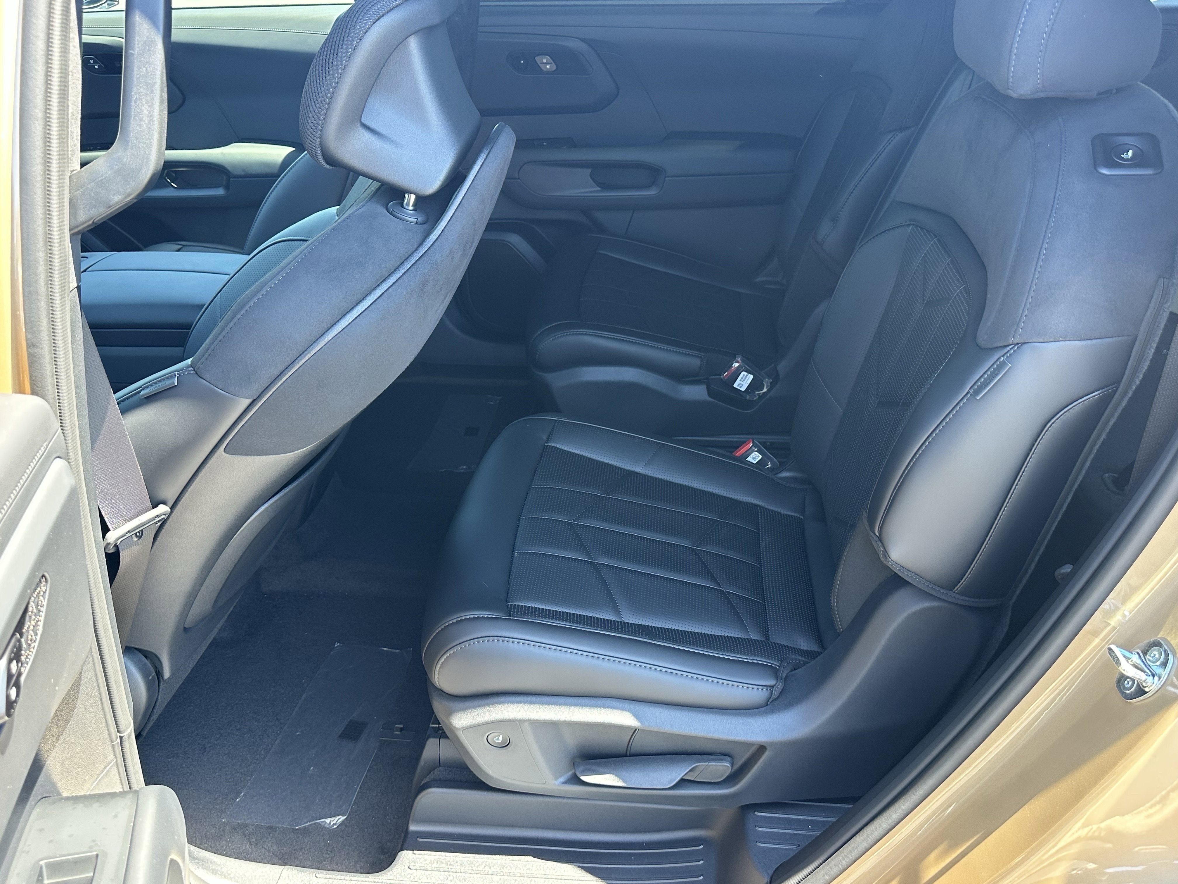 New 2027 Terrain Brown Kia X-Pro SX Prestige image 22