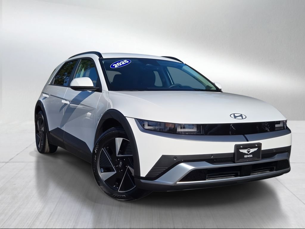 Used 2025 Atlas White Hyundai SEL image 1