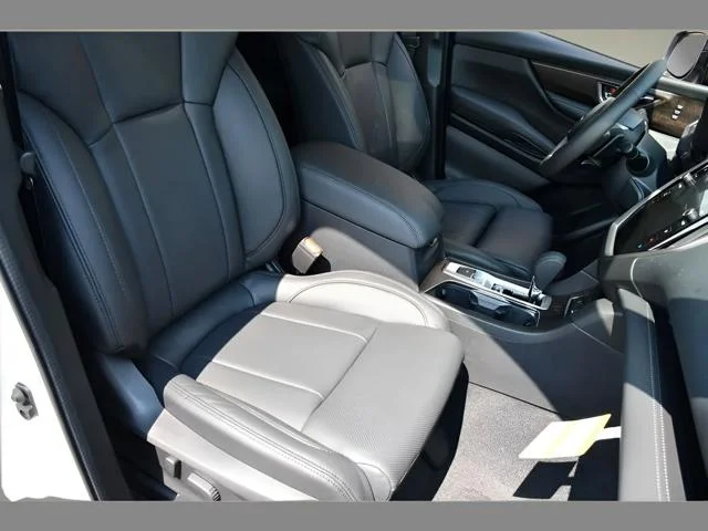 New 2026 CRYSTAL WHITE PEARL Subaru Touring 7-Passenger image 31