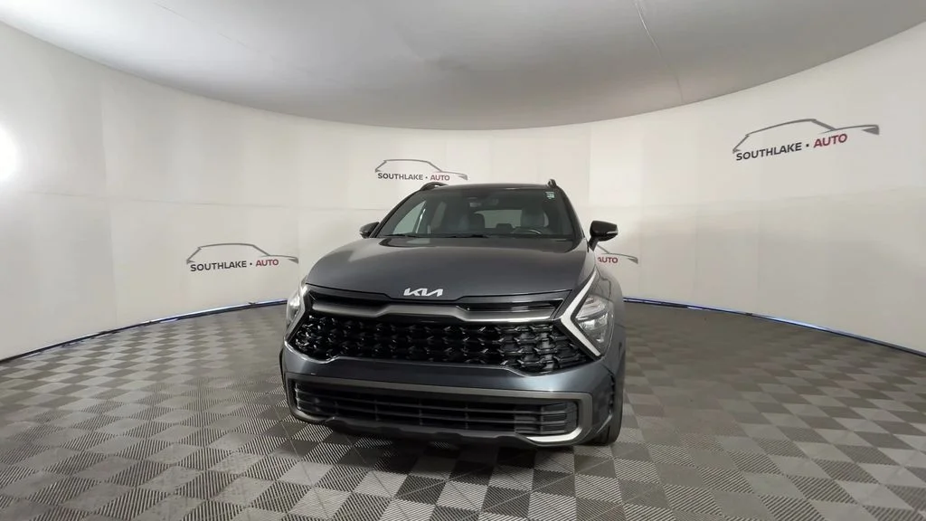 Used 2023 Gray Kia X-Line image 4