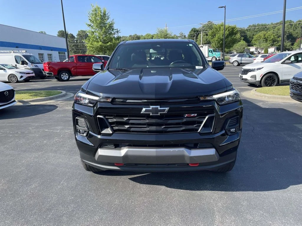 Used 2023 Black Chevrolet 4WD Z71 image 2