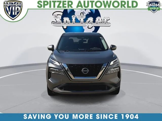 Used 2023 Gray Nissan SV image 4