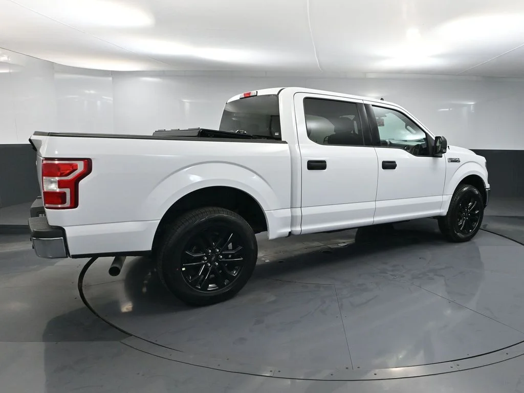 Used 2020 White Ford XLT image 4
