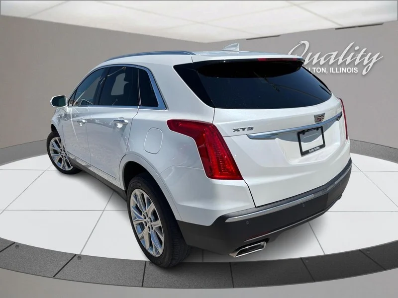 Used 2019 Crystal White Tricoat Cadillac Premium Luxury FWD image 5