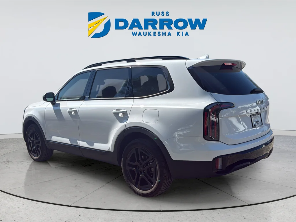 Used 2025 White Kia SX X-Line image 3