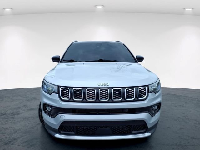 Used 2025 Silver Jeep Limited image 4