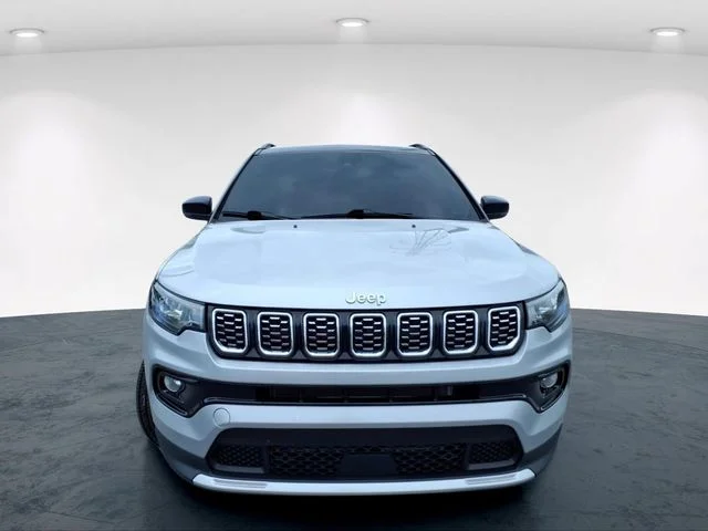 Used 2025 Silver Jeep Limited image 4