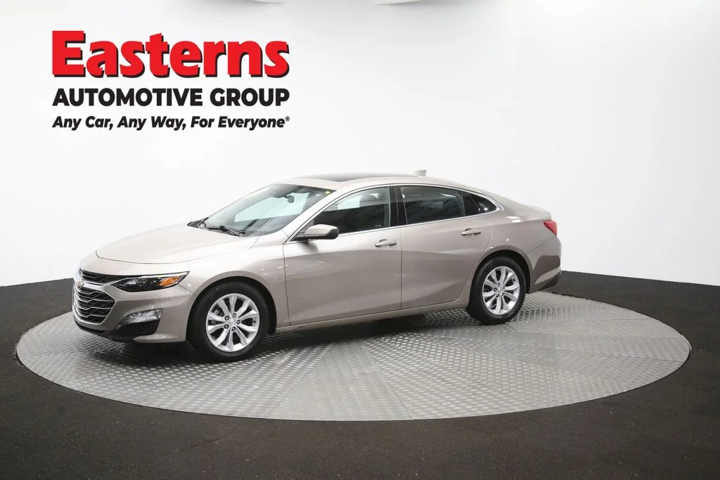 Used 2023 Gray Chevrolet LT image 59