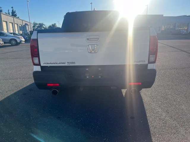 Used 2022 White Honda Black Edition image 4