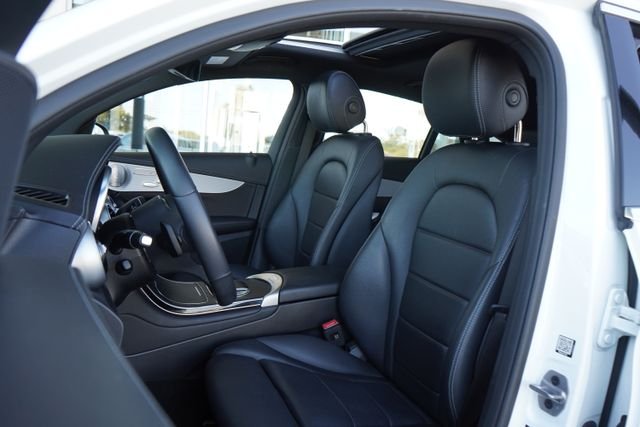 Certified Used 2023  Mercedes-Benz GLC 300 Coupe image 28