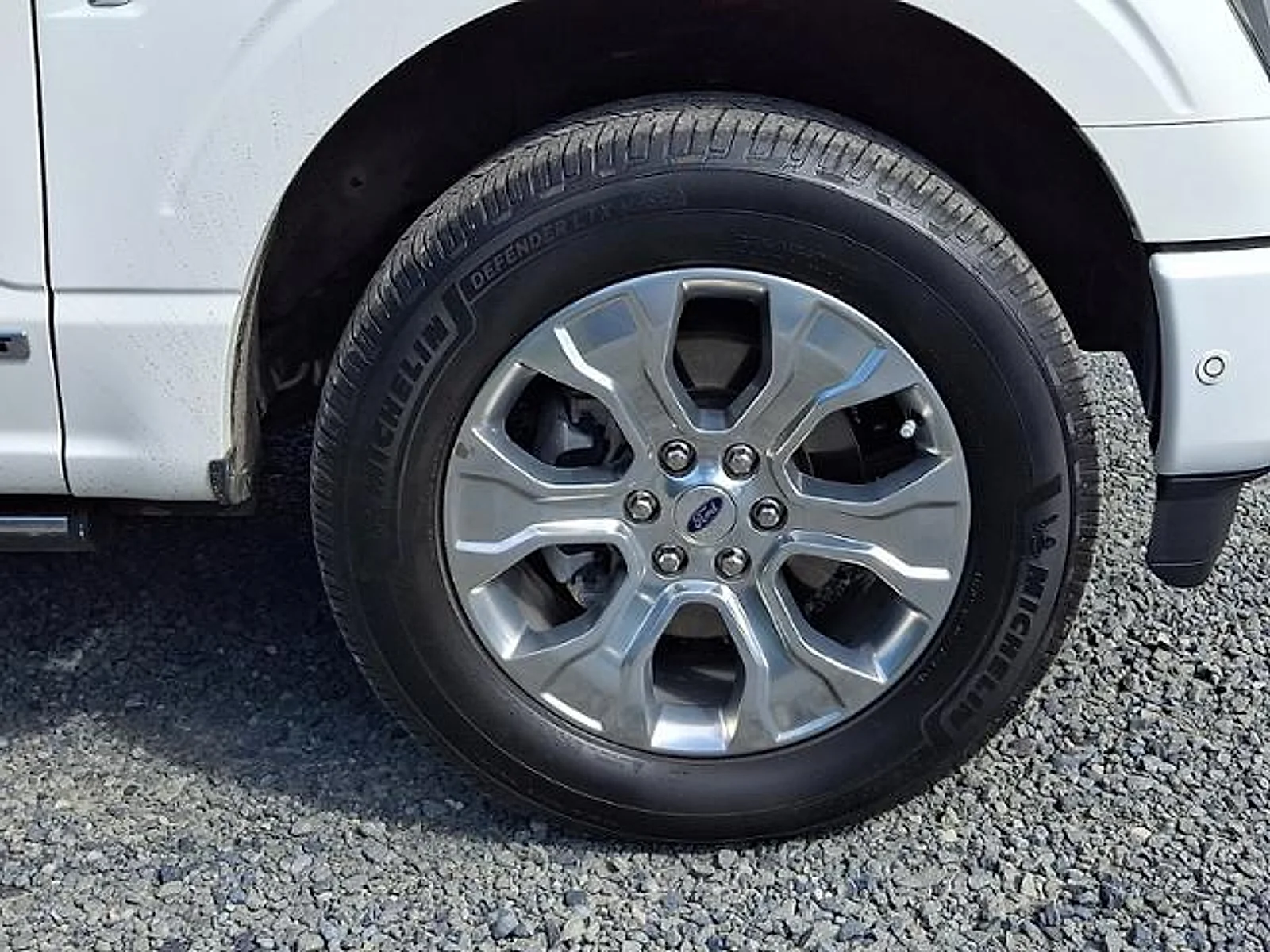 Used 2023 Star White Metallic Tri-Coat Ford Platinum image 9