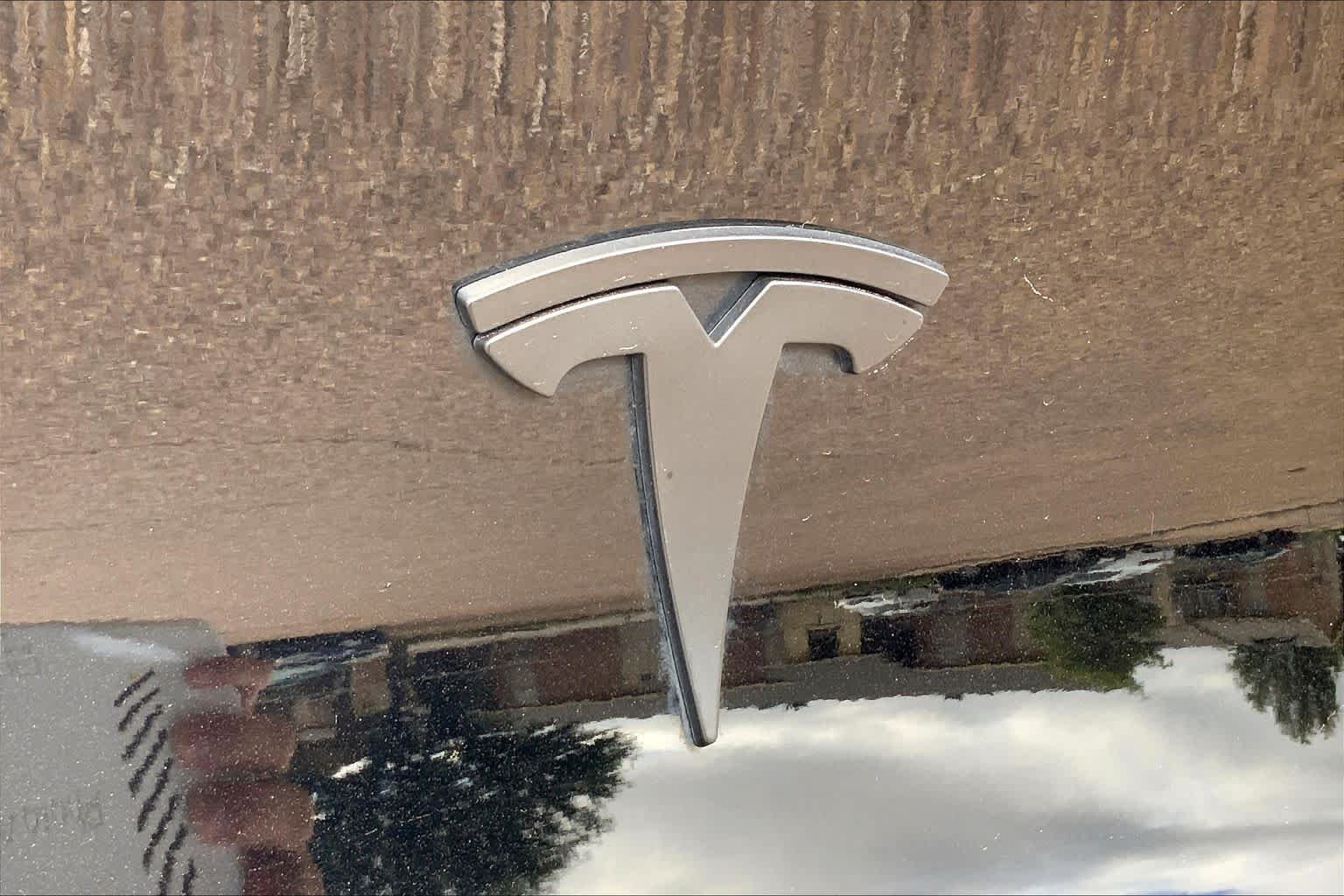 Used 2023 Pearl White Multi-Coat Tesla Long Range image 29
