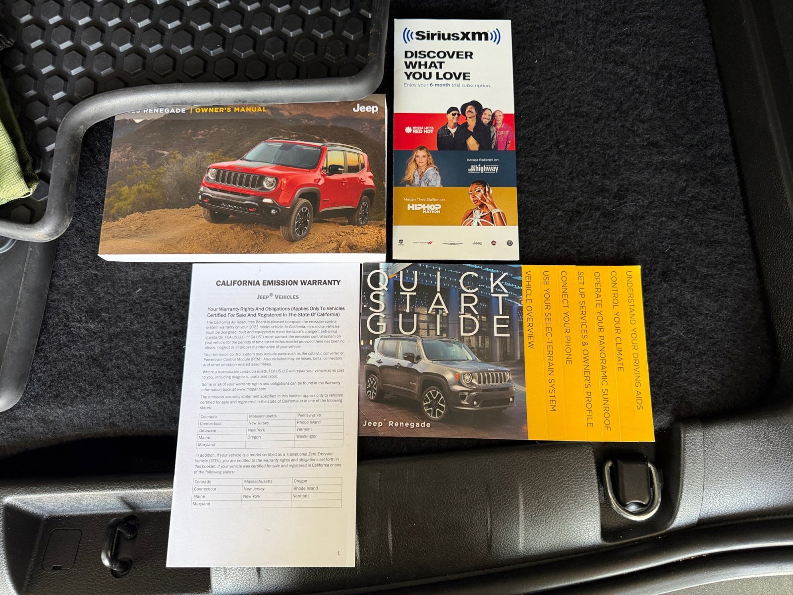 Certified Used 2023 Black Clearcoat Jeep Latitude image 39