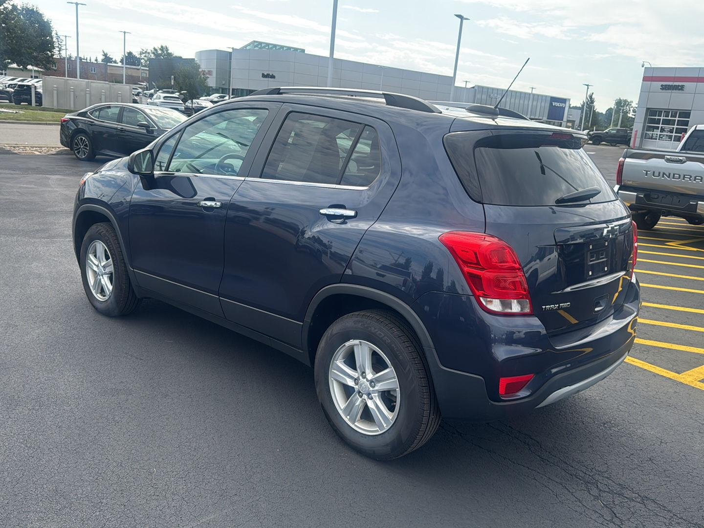 Used 2019 Storm Blue Metallic Chevrolet LT image 4