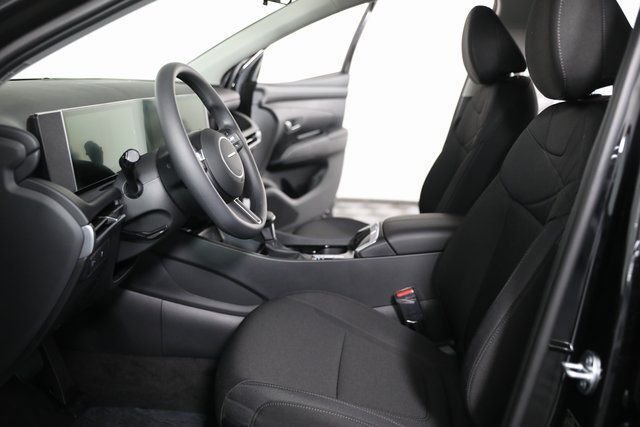 2026 Hyundai Tucson SE - Photo 16