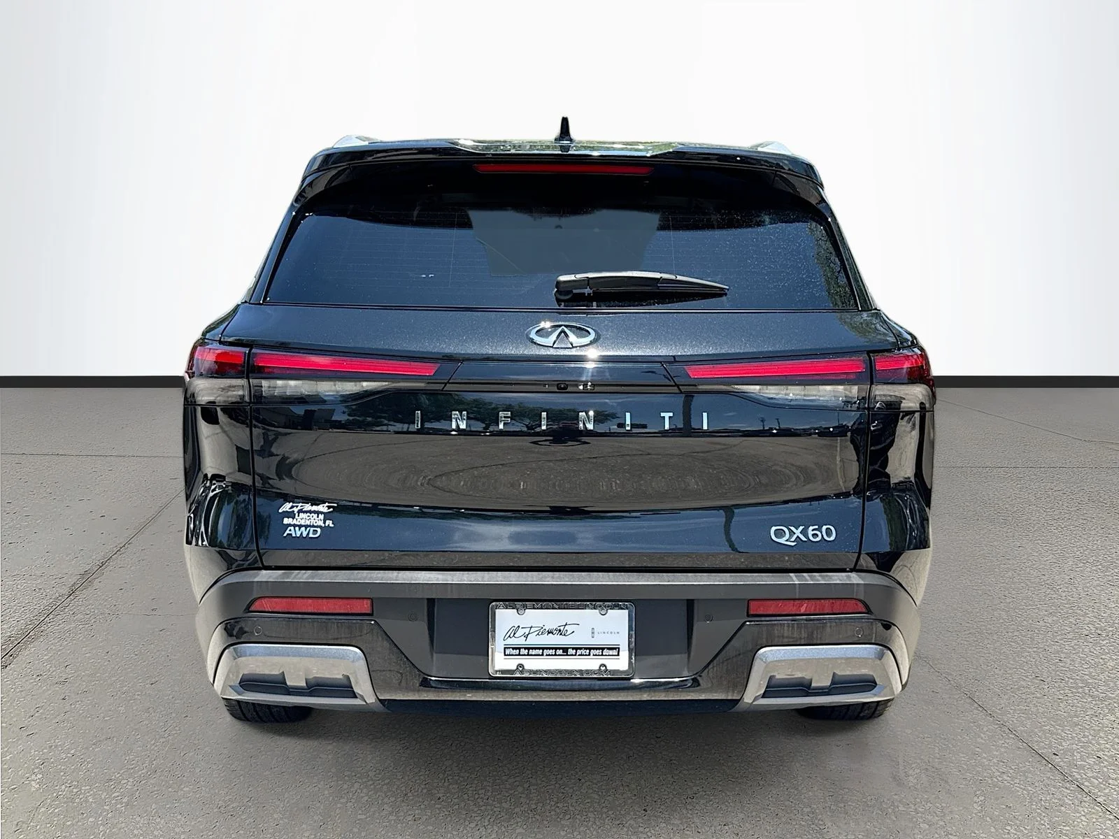 Used 2023 Black INFINITI Sensory image 6