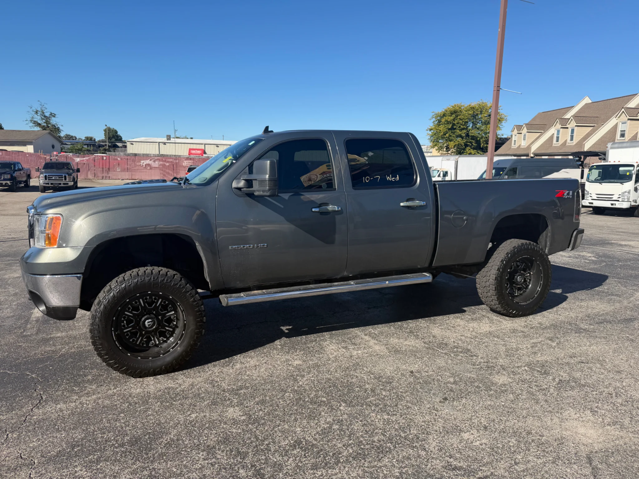 Used 2011 Gray Green Metallic GMC SLT image 3