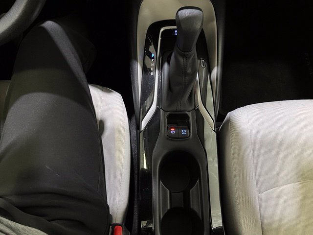 Certified Used 2022 Silver Toyota LE image 20