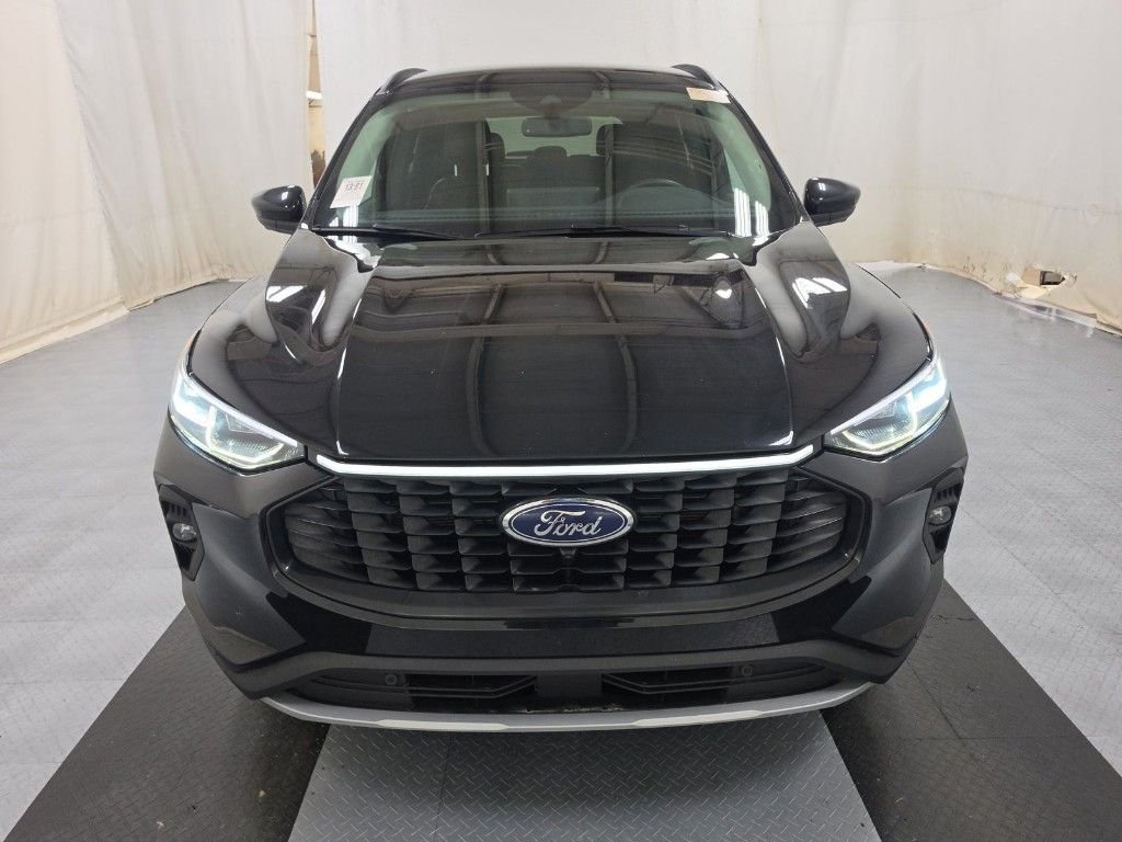 Used 2024 Black Ford Platinum image 3