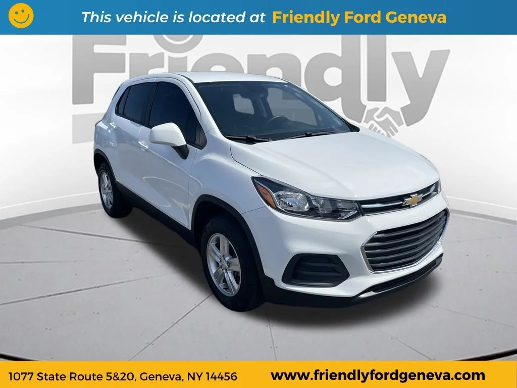 Used 2022 White Chevrolet LS image 3