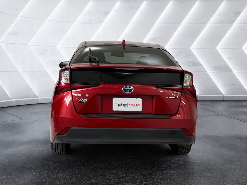 Used 2022 Red Toyota LE image 5