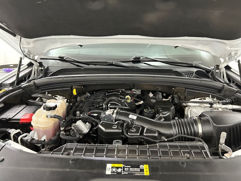 Used 2021 White Jeep Laredo image 21