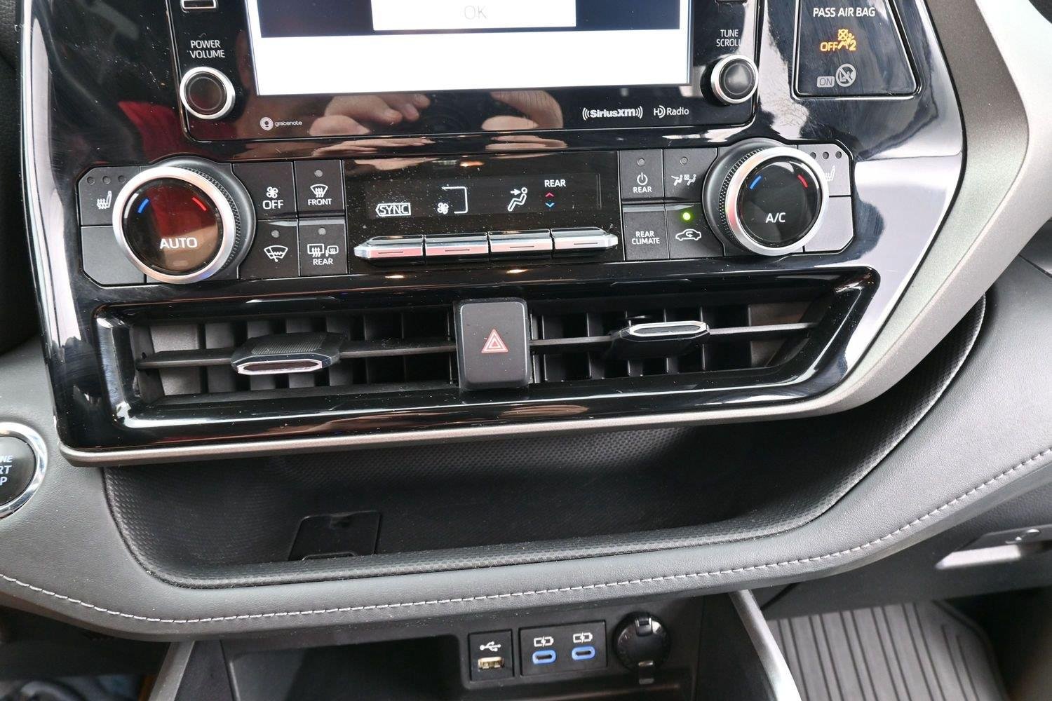 Used 2022 Magnetic Gray Metallic Toyota XLE image 24