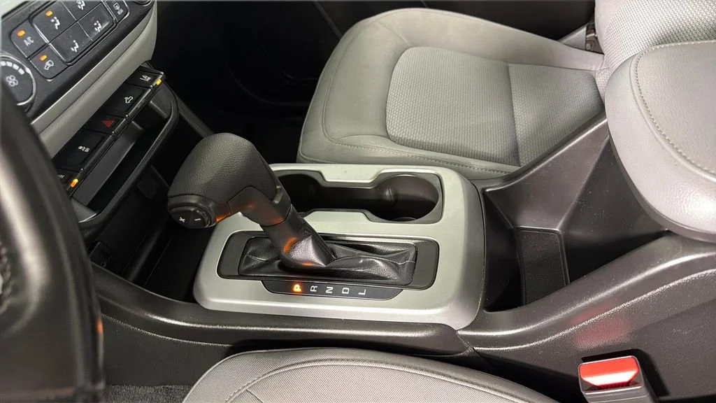 Used 2019 SHADOW GRAY METALLIC Chevrolet 2WD LT image 24