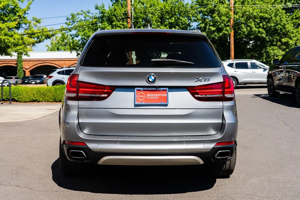 Used 2018 Gray BMW xDrive35d image 5