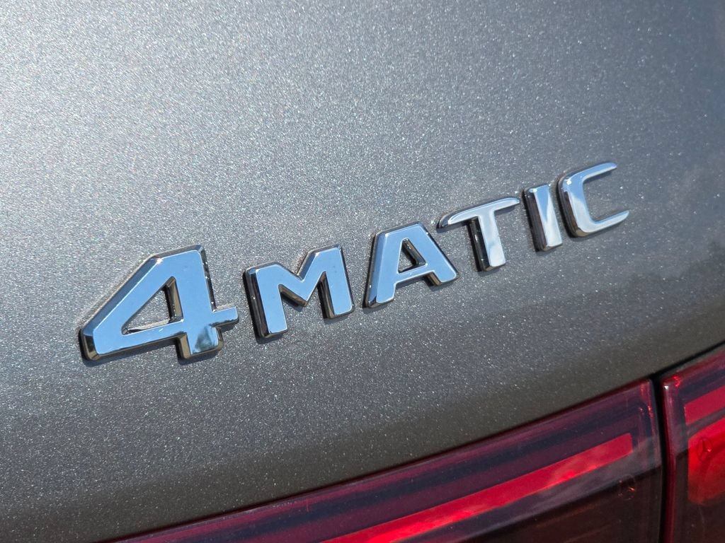 New 2026 Mountain Grey Metallic Mercedes-Benz GLB 250 image 43