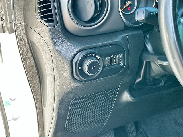 Used 2022 White Jeep Unlimited Sport S image 11