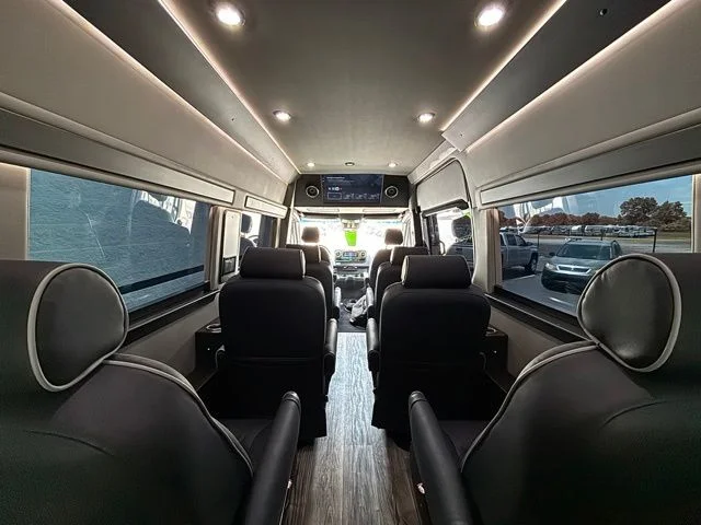 New 2026 White Mercedes-Benz Discovery Touring image 5