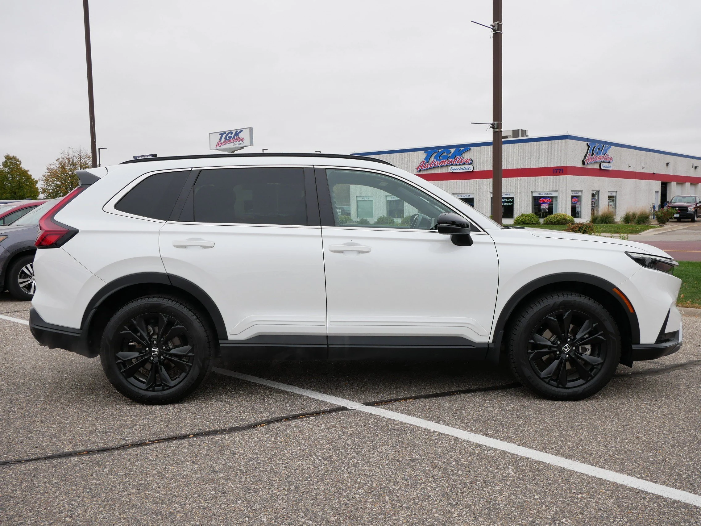 2024 Honda CR-V Sport Touring - Photo 9
