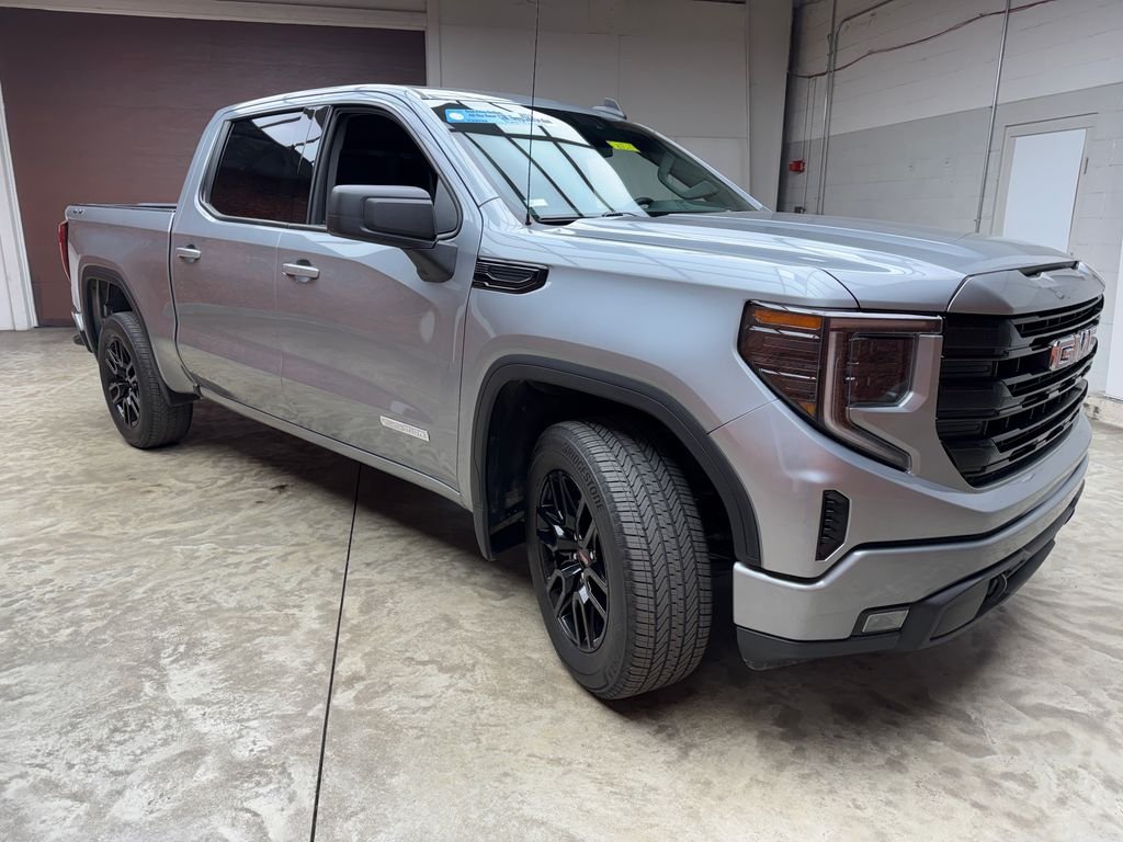 Used 2024 Silver GMC Elevation image 7