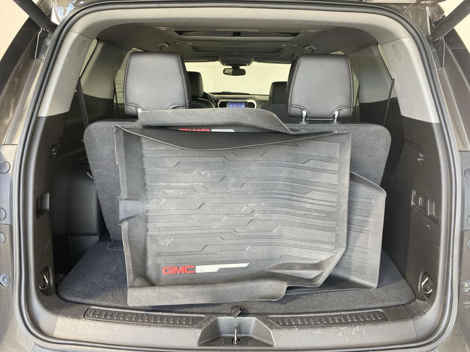 Used 2019 Smokey Quartz Metallic GMC SLT image 7