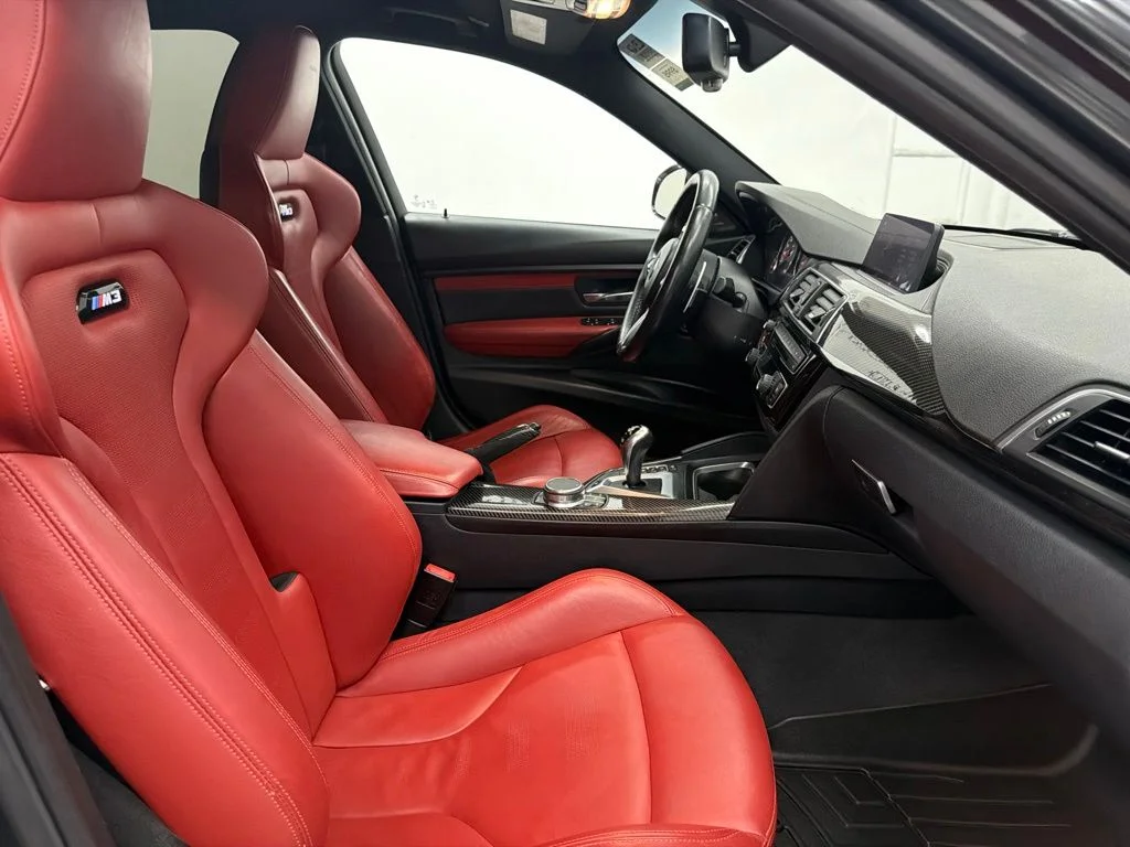 Used 2018 Gray BMW Base image 32