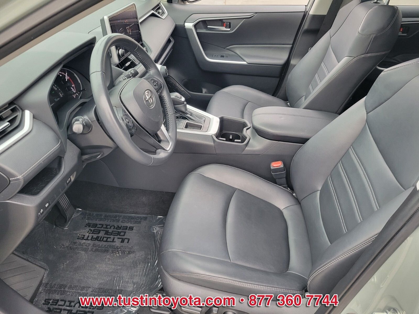 Certified Used 2023  Toyota XLE Premium image 10
