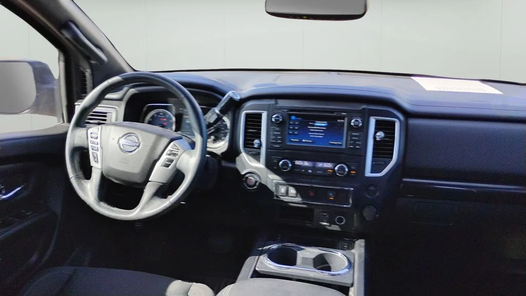 Used 2018 Gray Nissan SV image 9