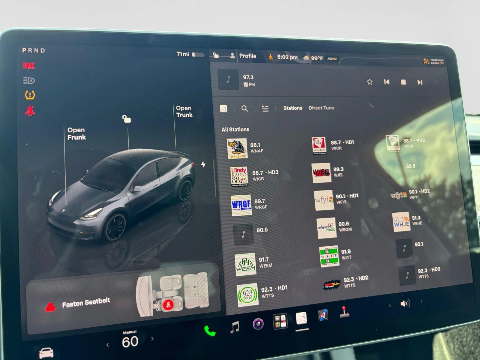 Used 2023  Tesla Performance image 25