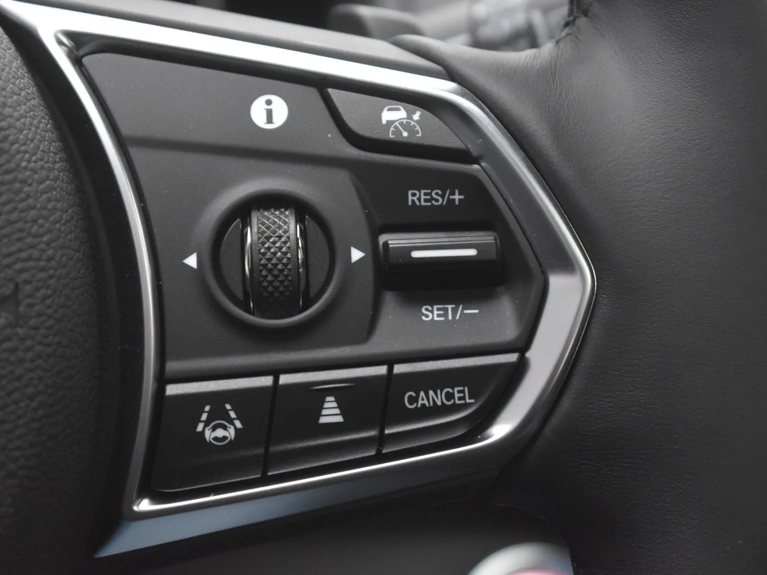 New 2026 Liquid Carbon Metallic Acura w/Advance Package image 11