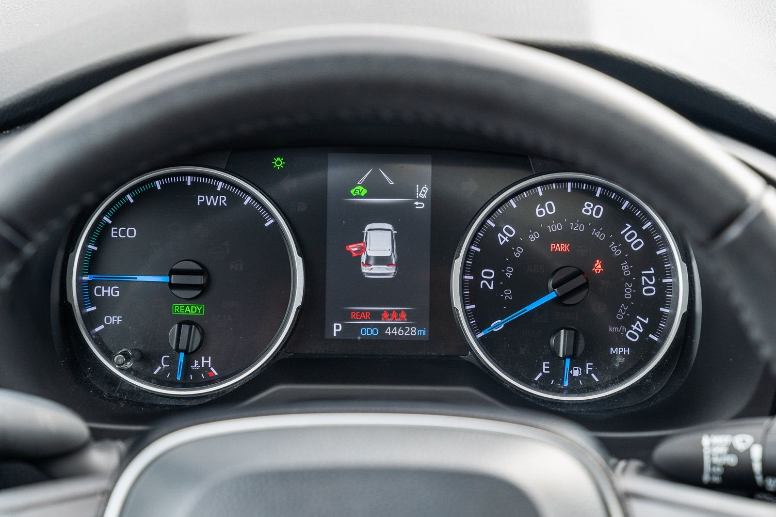 2022 Toyota RAV4 SE - Photo 24